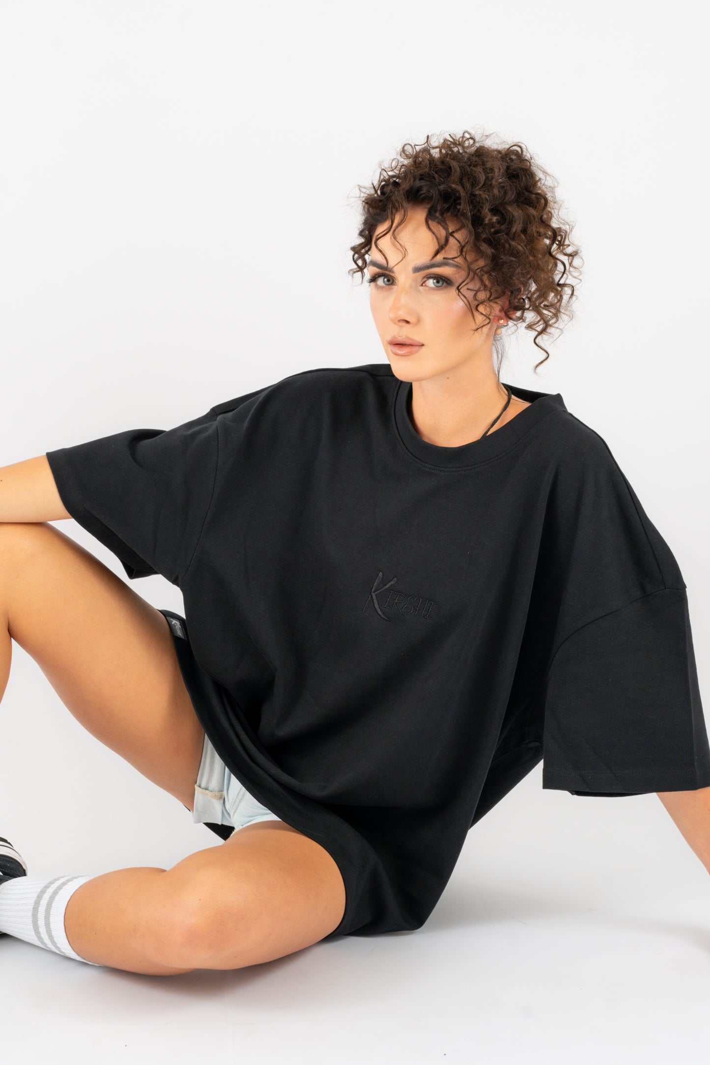 KIRSHE BOXY TEE in black