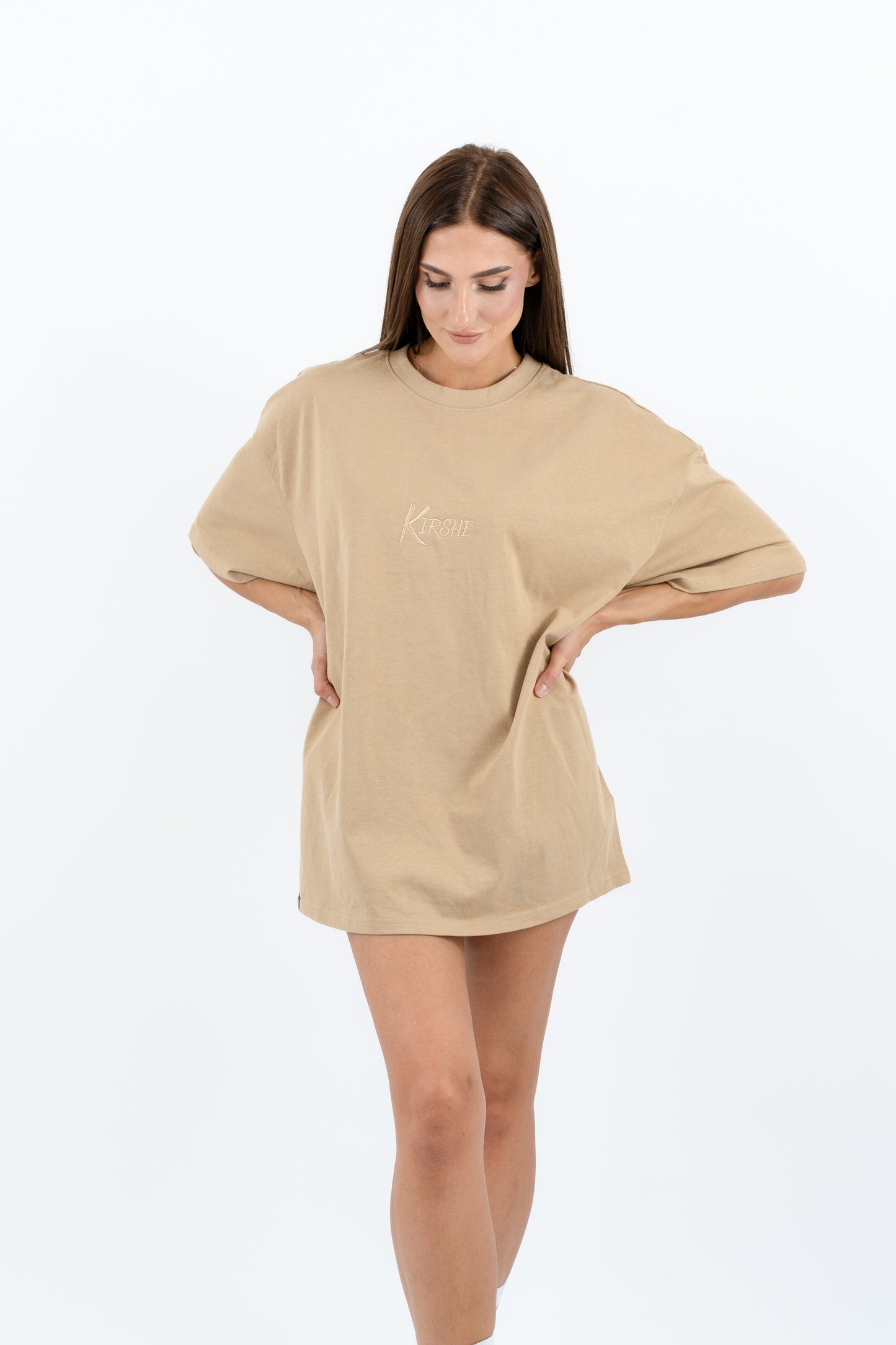 KIRSHE BOXY TEE in sand